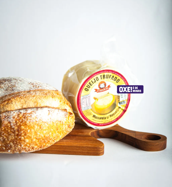 Pão bola + Mozarela Trufada Esmeralda