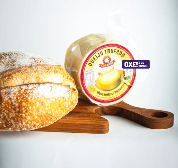 Pão bola + Mozarela Trufada Esmeralda